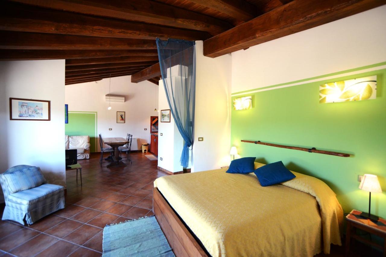 Agriturismo Tenuta Monte La Guardia Castel Giuliano Exterior photo